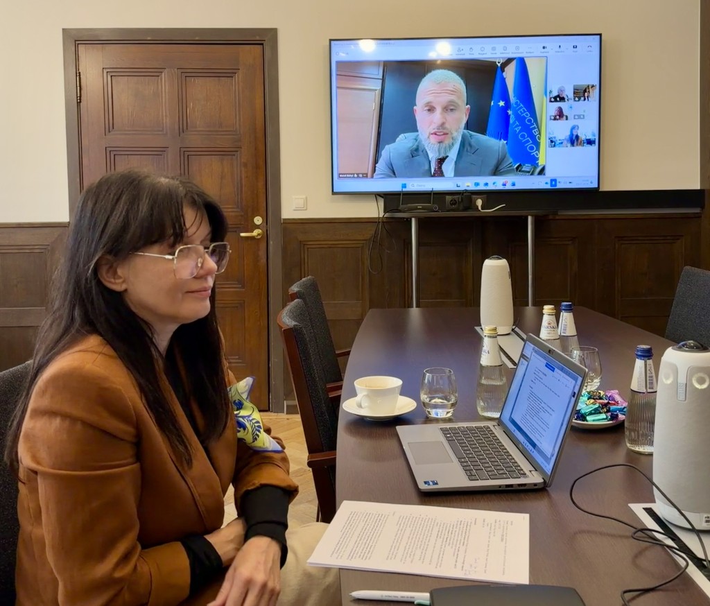 Kultuuriminister Heidy Purga ja Ukraina spordiminister Matvii Bidnyi.jpg